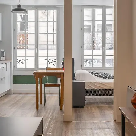 Esprit Loft & Club Proche Embarcadere Corse Mayol Port Centre Historique Apartman *